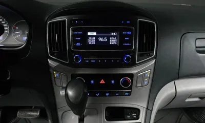 Hyundai Starex