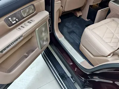 Nio ES9