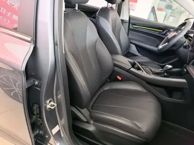 Roewe i5