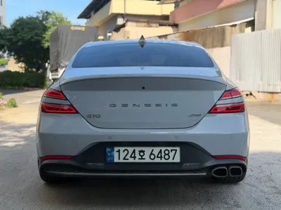 Genesis G70