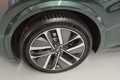 Li Auto L9
