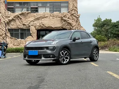 Lynk & Co 02