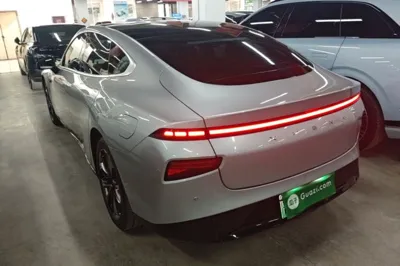 Xpeng P7