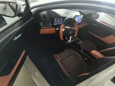 BYD e2
