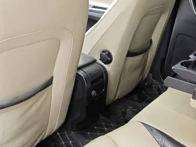 Volvo XC60 (Import)