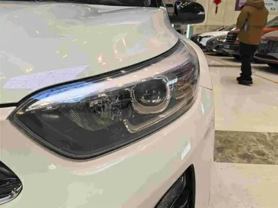 Kia KX1