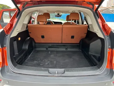 Venucia T70