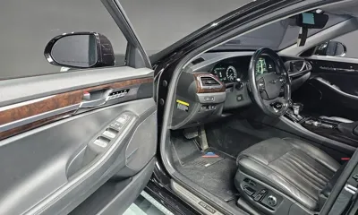 Genesis EQ900