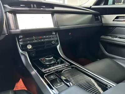 Jaguar XFL
