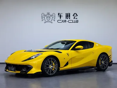 Ferrari 812