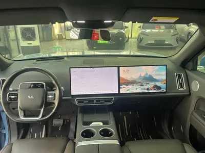 Li Auto Li L8
