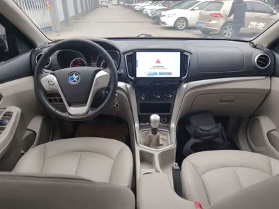 Venucia T70