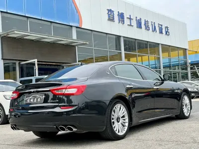 Maserati Quattroporte