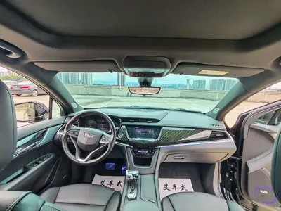 Cadillac XT6