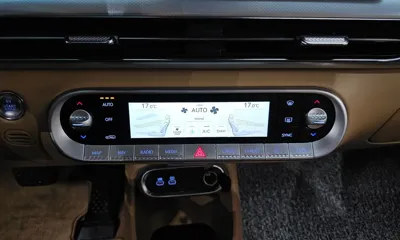 Genesis GV60