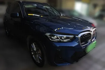 BMW iX3