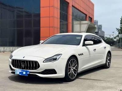 Maserati Quattroporte