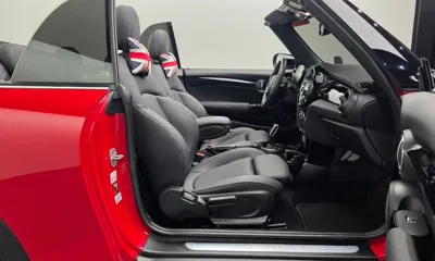 MINI Cooper Convertible