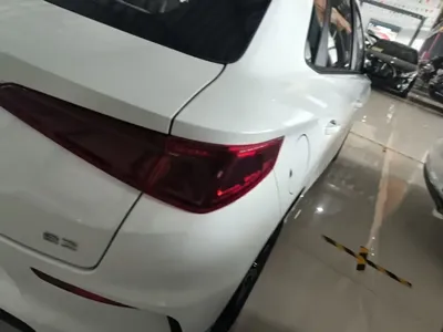 BYD e2