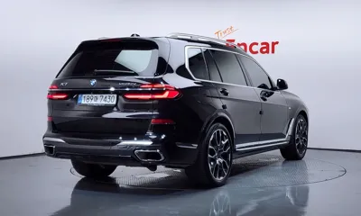 BMW X7