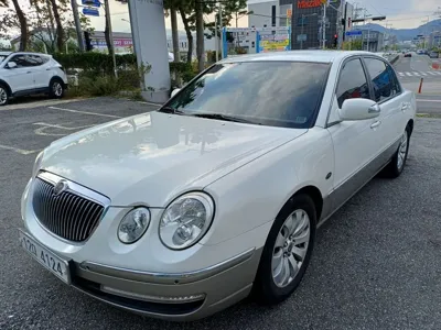 Kia Opirus
