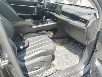 Roewe RX5 eMAX