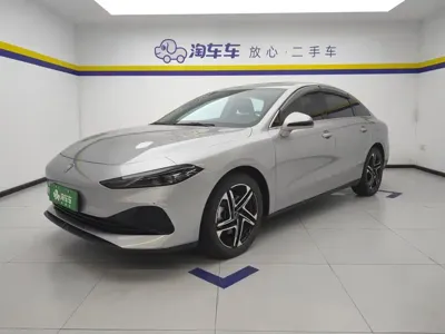 Roewe D7