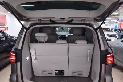 Roewe iMAX8