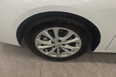 Roewe i5