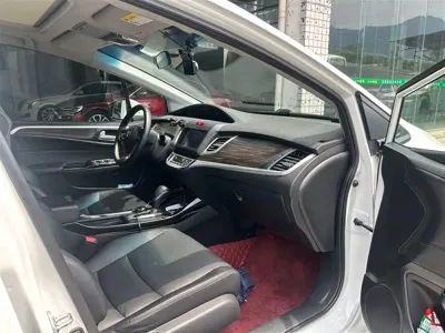 Honda Jade