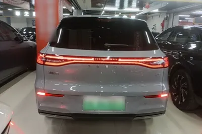 Geely Galaxy E5