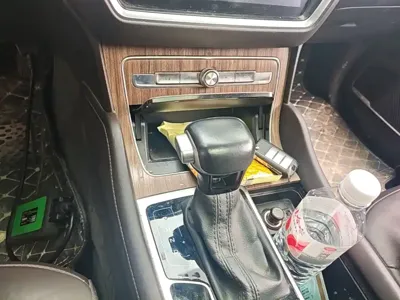Roewe RX8