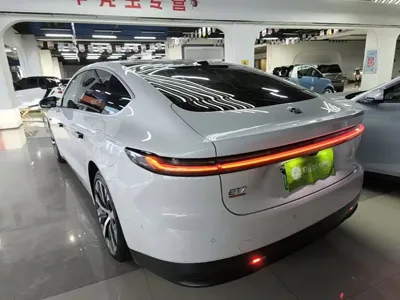 Nio ET7