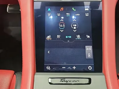 Porsche Taycan