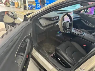 Xiaomi SU7