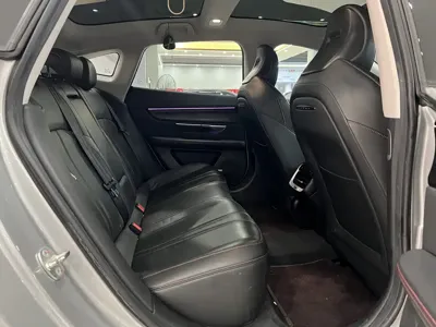 Xpeng P7