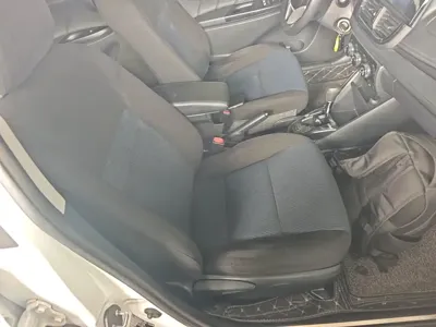 Toyota Yaris L