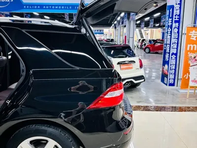 Mercedes-Benz M-Class