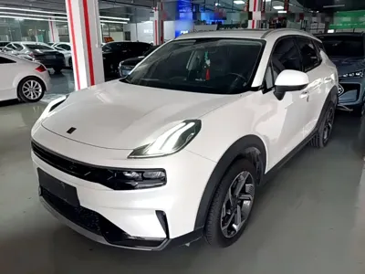 Lynk & Co 06 EM-P