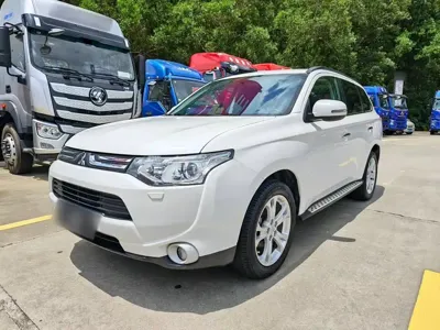 Mitsubishi Outlander (Import)