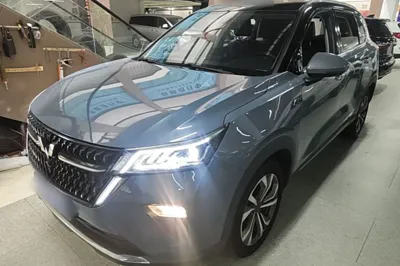 Wuling Asta