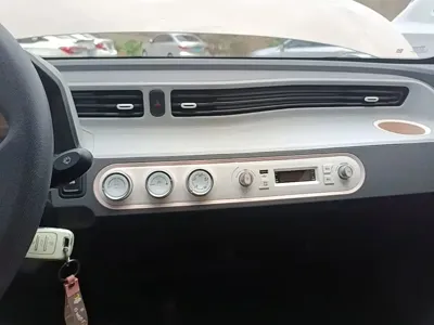 Wuling MINIEV