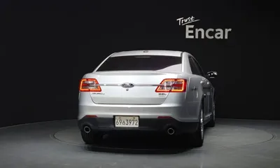Ford Taurus