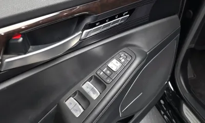 Genesis EQ900