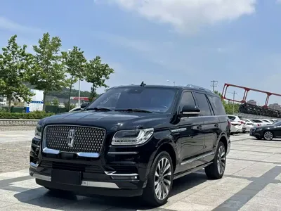 Lincoln Navigator