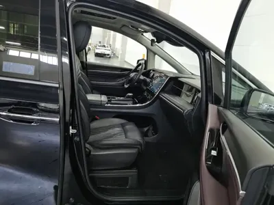 GAC Motor Trumpchi M8