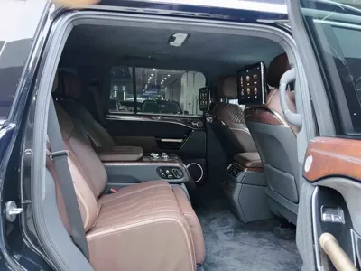 Hongqi 红旗金葵花国耀