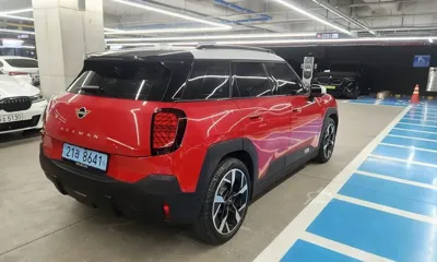 MINI Aceman
