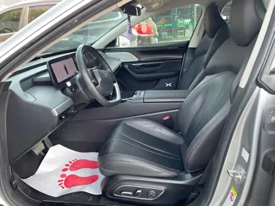 Xpeng P7