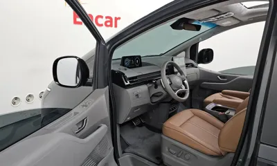 Hyundai Staria